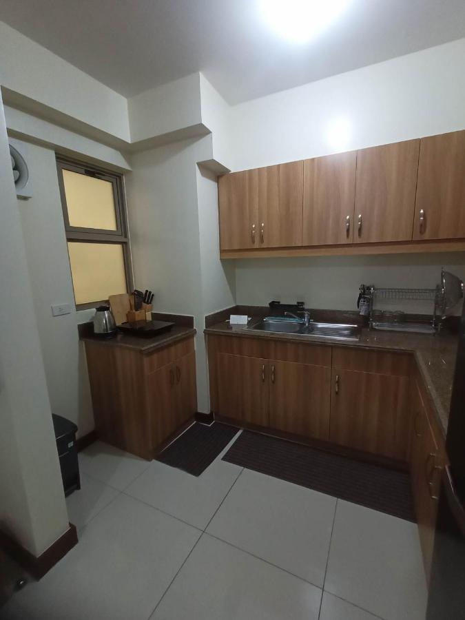 Acacia Estates Taguig Manila Exterior photo