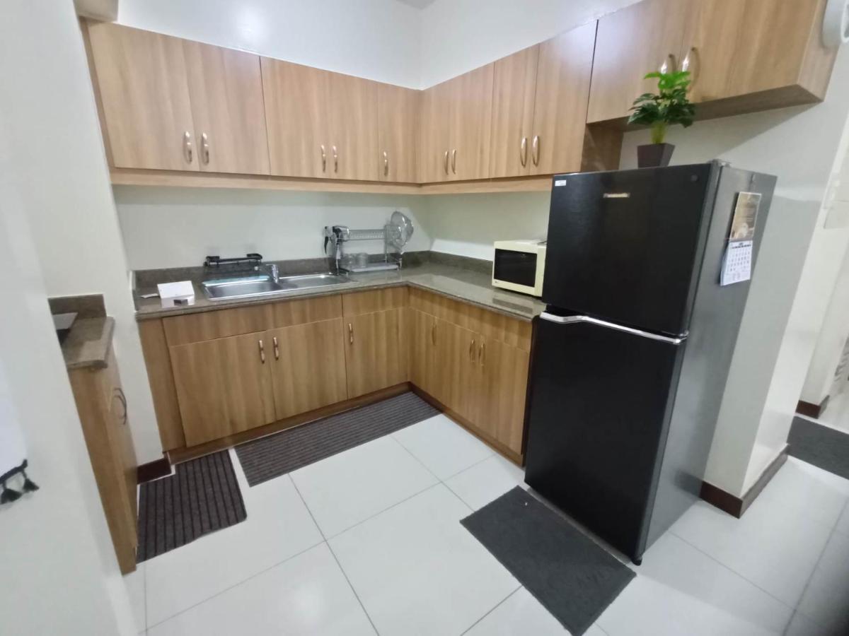 Acacia Estates Taguig Manila Exterior photo
