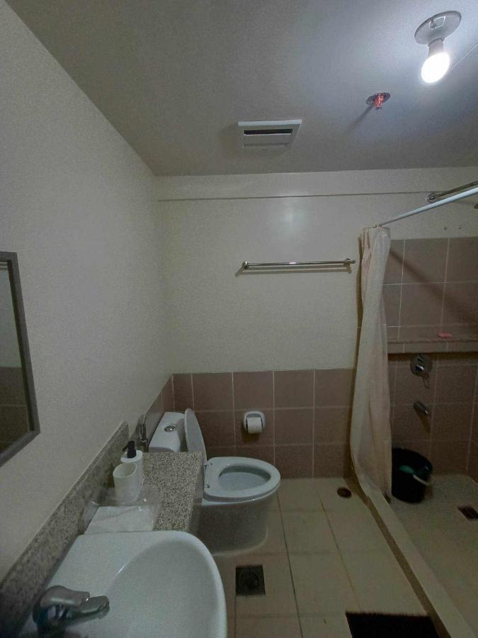 Acacia Estates Taguig Manila Exterior photo